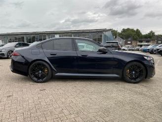 BMW M5 *HEAD-UP - KERAMIK - CARBON-PAKET -B&W* picture 3