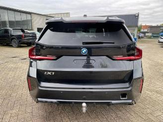 BMW iX1 eDrive20 M Sport *HEAD-UP - PANO - 360 KAM* picture 12