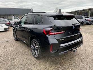 krockskadad bil auto BMW iX1 eDrive20 M Sport *HEAD-UP - PANO - 360 KAM* 2025/5