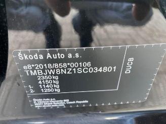 Skoda Superb Combi 1.5 TSI iV L&K *HEAD-UP - PANO-AHK* picture 23