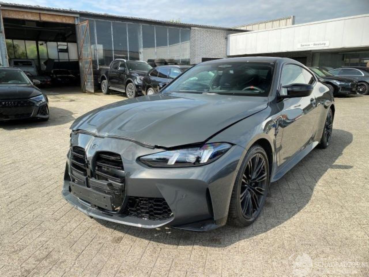 BMW M4 Competition Coupe LCI *HEAD-UP - NAVI - KAM*