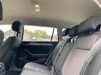 Volkswagen Passat Variant 1.6 TDI Trendline *AHK* picture 17