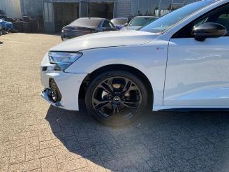 Audi A3 Limousine 30 TFSI S line *PANO - NAVI - KAM* picture 12