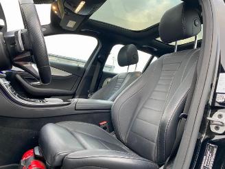 Mercedes E-klasse 300 T AMG Lin *PANO - NAVI - KAM* picture 20