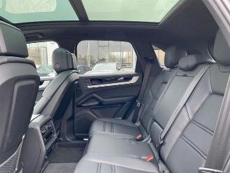 Porsche Cayenne E-Hybrid* HUD - KAM - PANO - AHK - BOSE* picture 22