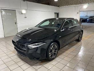 Schadeauto Mercedes A-klasse  2025/9