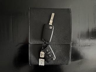 Volkswagen Golf 1.5 TSI R-Line Led Matrix CarPlay Stoelverw picture 25