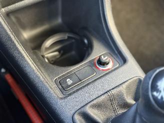 Volkswagen Up! High UP! Pano Navi Nap Cruise Lage km picture 21