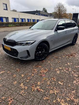 krockskadad bil vrachtwagen BMW 3-serie 330E M-Sport X-Drive Pano Cruise 2022/9