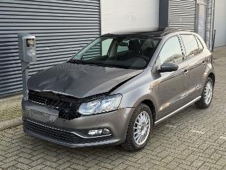 Avarii autoturisme Volkswagen Polo 1.2 TSI Lounge Pano Cruise Clima Lage Km Stand 2015/7