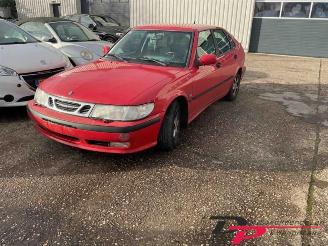 Vrakbiler auto Saab 9-3 9-3 I (YS3D), Hatchback, 1998 / 2002 2.0t 16V Ecopower 2001/3
