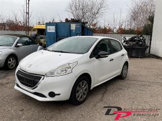 Vrakbiler auto Peugeot 208 208 I (CA/CC/CK/CL), Hatchback, 2012 / 2019 1.0 Vti 12V PureTech 2014/3