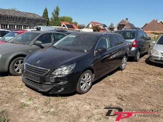 Coche siniestrado Peugeot 308 308 SW (L4/L9/LC/LJ/LR), Combi 5-drs, 2014 / 2021 1.6 BlueHDi 120 2015/10