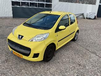 krockskadad bil auto Peugeot 107 5deurs benzine 2007/6