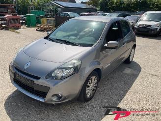 Dezmembrări autoturisme Renault Clio Clio III (BR/CR), Hatchback, 2005 / 2014 1.2 16V TCe 100 2010/7