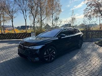 krockskadad bil auto Volkswagen ID.7 Volkswagen ID.7 Tourer Pro S 210 kW Panorama HUD Ambiance ! 2025/5