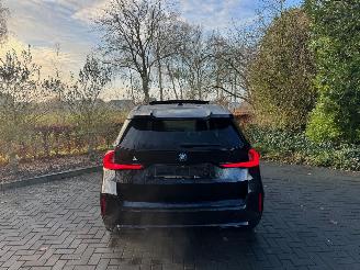 BMW X1 BMW X1 30 e xDrive M Sport PANO Trekhaak 360view HUD Start en rijd! picture 12