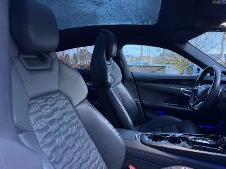 Audi E-tron Audi E-tron GT Quattro Panorama Leder Camera HUD VOL! picture 5