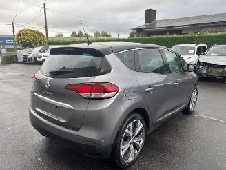 Unfallwagen Renault Mégane Scénic  2018/10