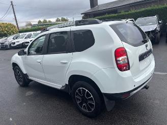 damaged passenger cars Dacia Duster  2017/5