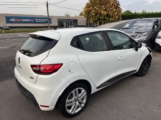 Renault Clio  picture 2