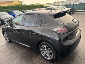 Schadeauto Peugeot 208 STYLE 2023/1
