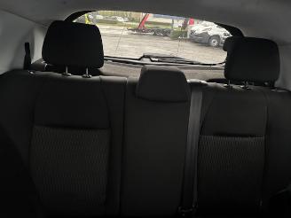 Peugeot 208  picture 7