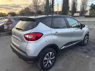 Renault Captur  picture 2