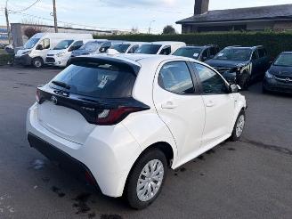 Auto incidentate Toyota Yaris HYBRID 2021/12