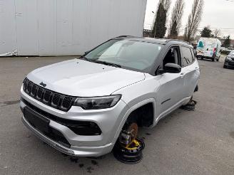 Voiture accidenté Jeep Compass HYBRIDE 4X4 2023/1