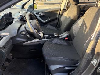 Peugeot 2008  picture 6