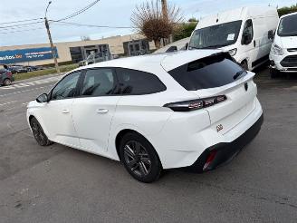 Unfallwagen Peugeot 308  2022/9