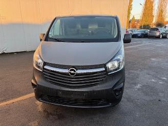 Opel Vivaro  picture 2