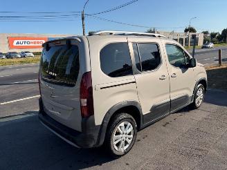 skadebil auto Peugeot Rifter  2021/6