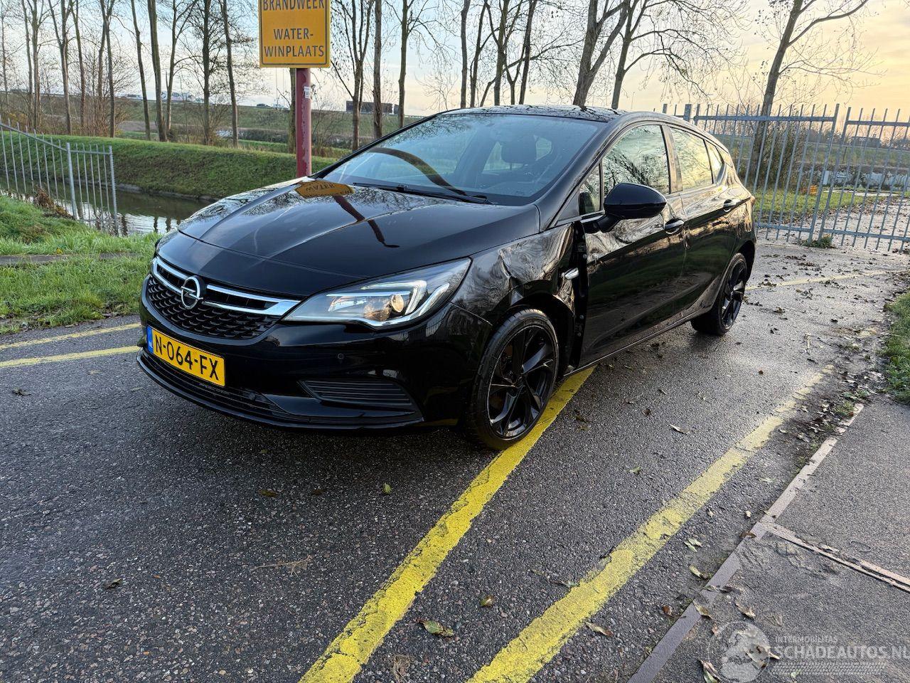 Opel Astra 1.0 Selection