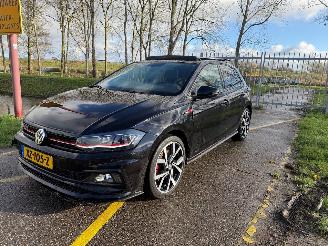 Vaurioauto  passenger cars Volkswagen Polo 2.0 TSI GTI N.A.P. Panoramadak Stoelverwarming 2019/4