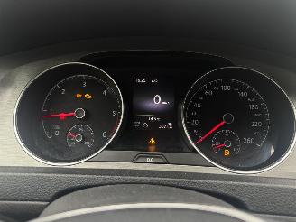 Volkswagen Golf 1.6 TDI Edition Bluetmotion! Rijdbaar NAP picture 17