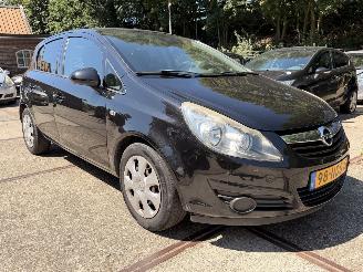 Opel Corsa 1.2-16V Enjoy, handgeschakeld picture 11