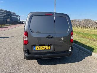 Peugeot Partner Automaat Premium Long EURO 6 picture 4