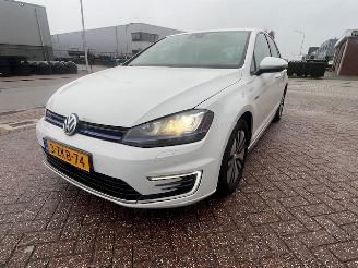 uszkodzony samochody osobowe Volkswagen Golf GTE automaat nette auto 2014/12