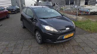 krockskadad bil auto Ford Fiesta 1.25 limited  benzine airco 2009/1