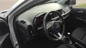 Kia Picanto 1.0 DPi ComfortLine Luxe uitvoering!! mooie schade picture 10