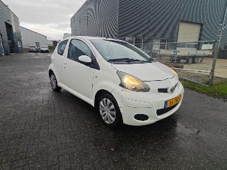 uszkodzony samochody osobowe Toyota Aygo 1.0 Comfort Weinig schade 2009/1
