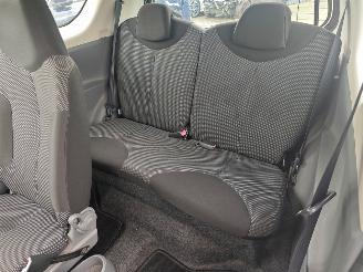 Toyota Aygo 1.0 Comfort Weinig schade picture 9