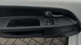 Volkswagen Up! Groove Up! BIM 1.0 nette auto!! picture 12