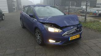 krockskadad bil auto Ford Focus 1.0 first Edition 167565 km Nette auto! 2015/1