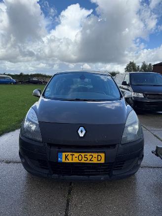  Renault Scenic 1.5 dCi 2011/1