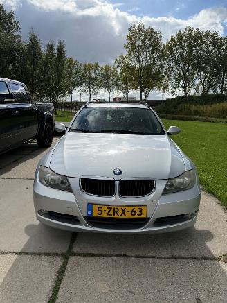 uszkodzony samochody osobowe BMW 3-serie  2006/5