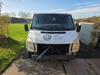 Voiture accidenté Ford Transit  2008/3