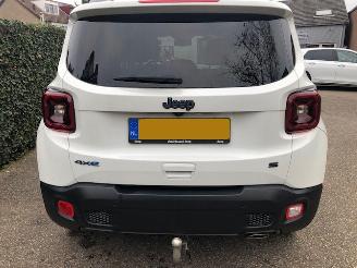Jeep Renegade 4xe 240 Plug-in Hybrid Electric S picture 5